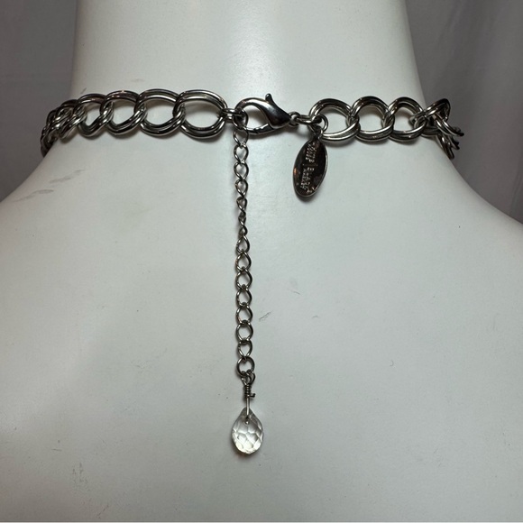 Gorgeous Faceted Crystal Statement Necklace - Picture 3 of 4